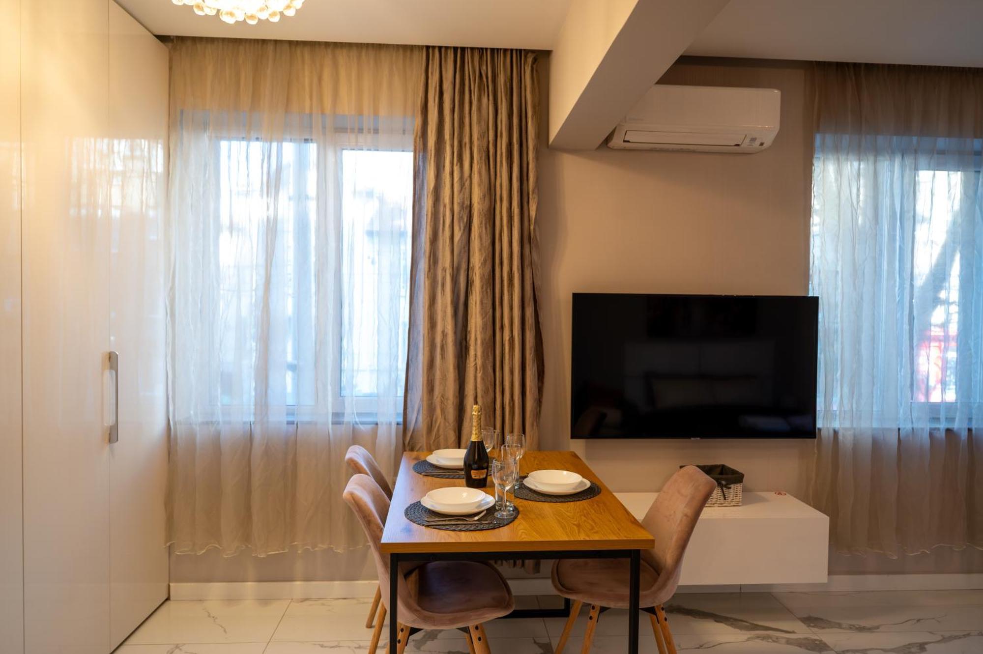 Luxury In Center Διαμέρισμα